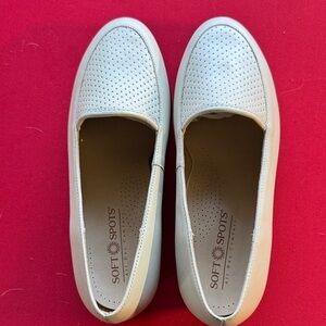 Softspots Women's Cream Perforated Loafers